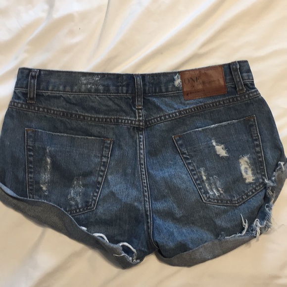 One Teaspoon Shorts - Picture 2 of 2